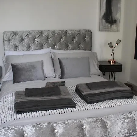 *Hidden Gem* Stylish Apartment* Walk To Beach Torquay Exterior photo