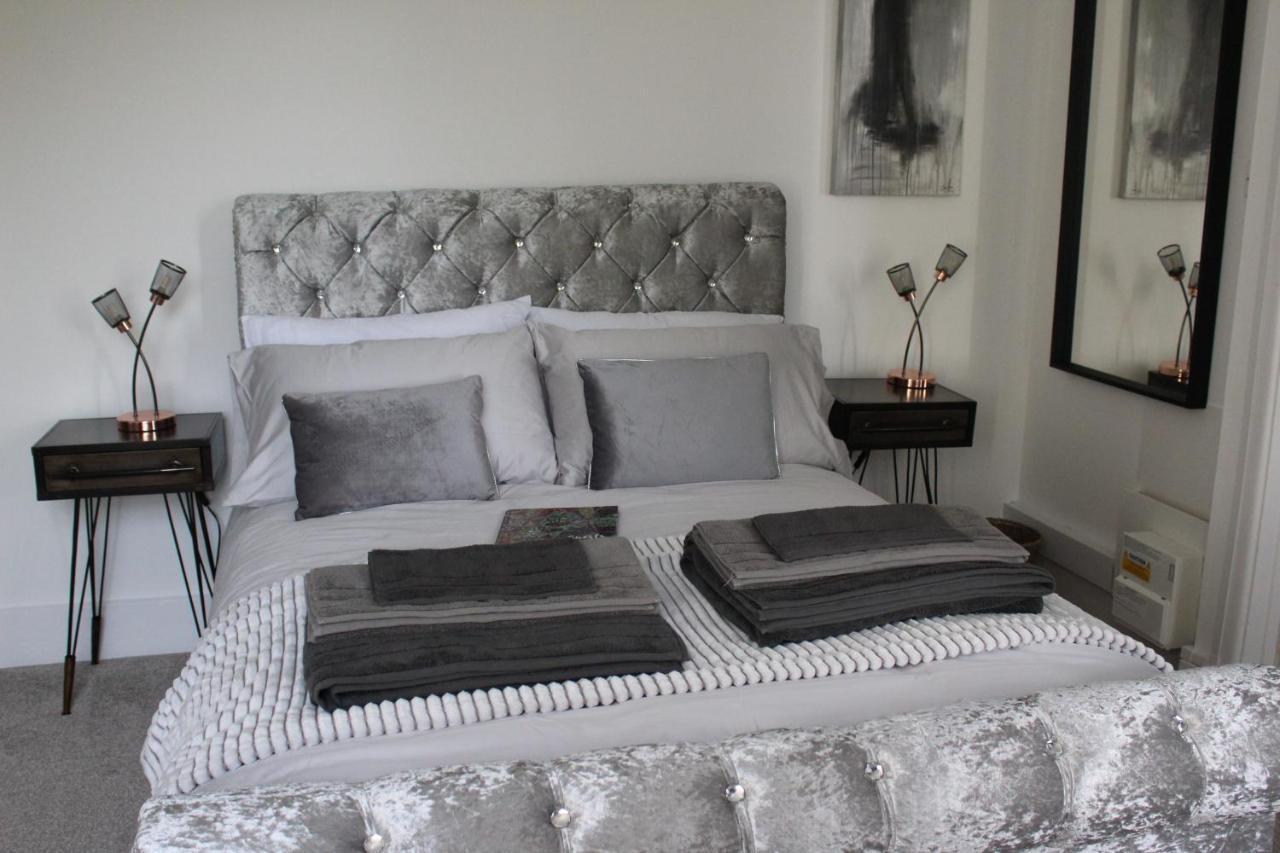 Appartement *hidden Gem* Stylish Apartment* Walk To *